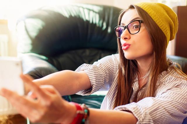 Selfitis - poremeæaj koji bi trebalo da nas brine